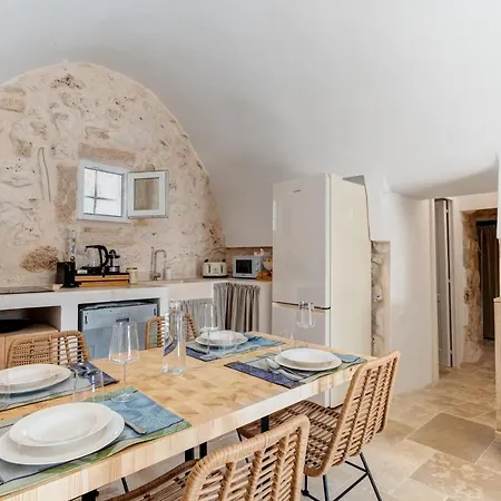 Trullo Don Giulio * Francavilla Fontana